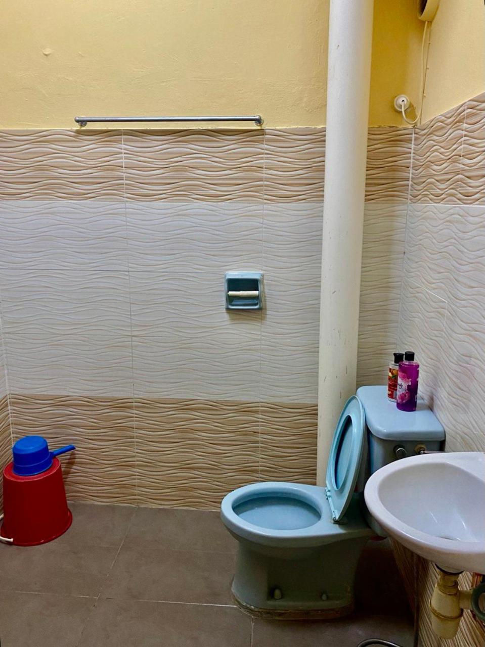 Purnama Homestay At Oceanview Resort Port Dickson Bagian luar foto
