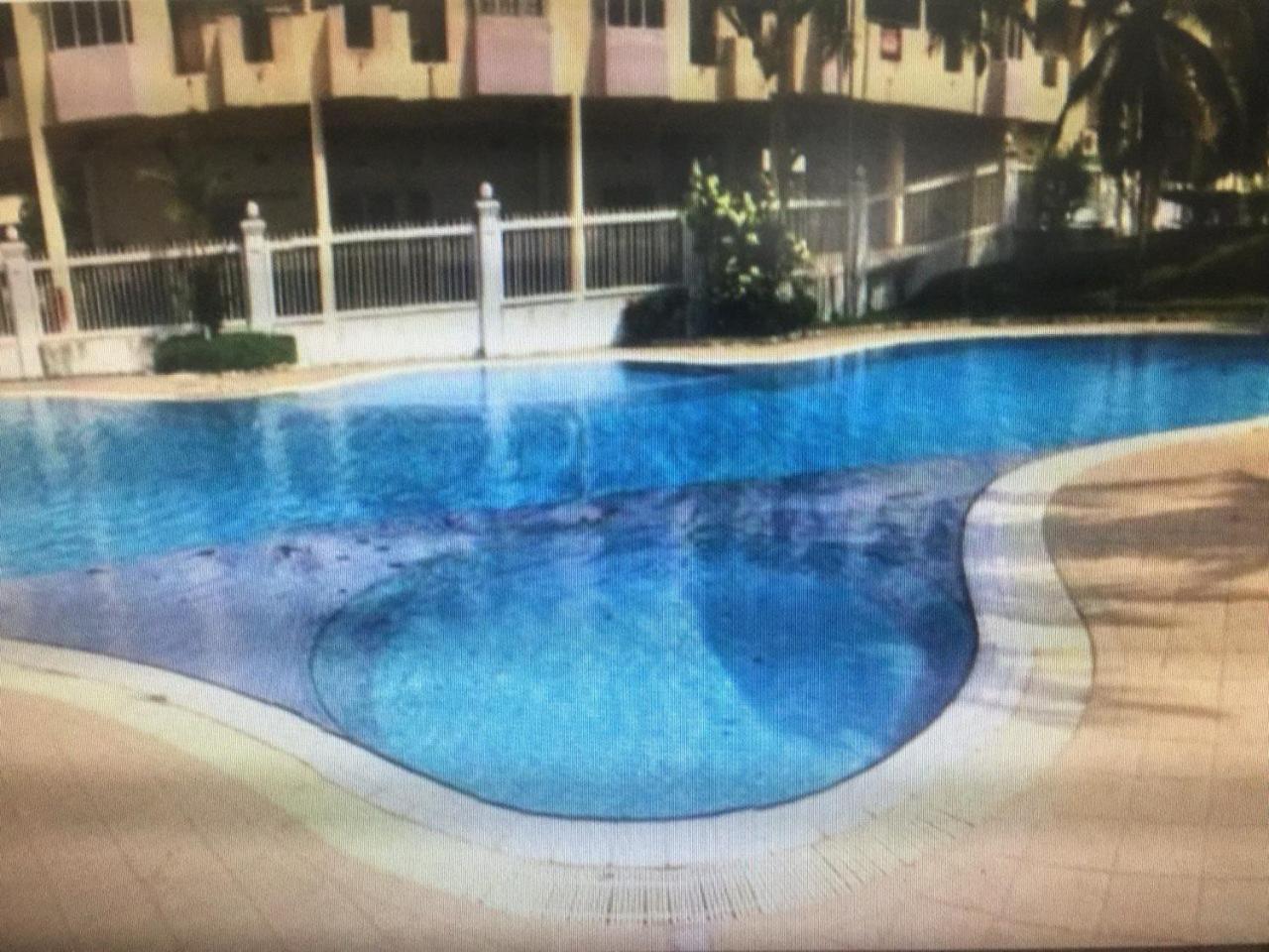 Purnama Homestay At Oceanview Resort Port Dickson Bagian luar foto
